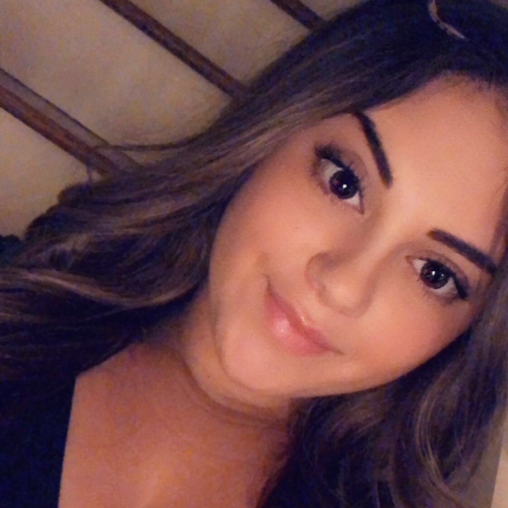 Meet your Posher, Isabella